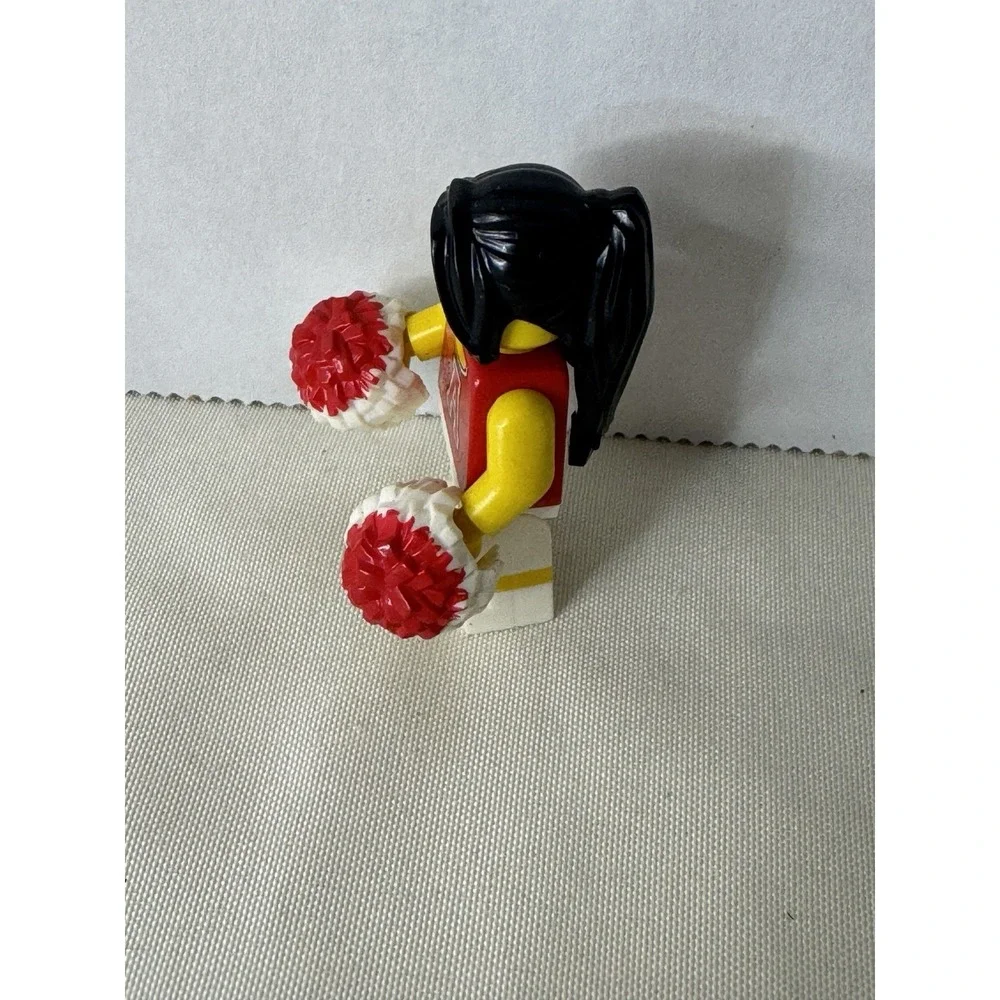 LEGO Minifigure Series 1 Cheerleader (col01-3) Red Uniform‎ w/ Pom-Poms